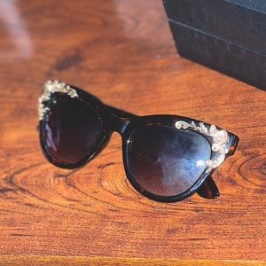 Stunning Cat Eye Sunglasses